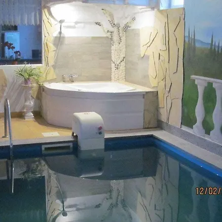In With Swimming Pool * Priborn